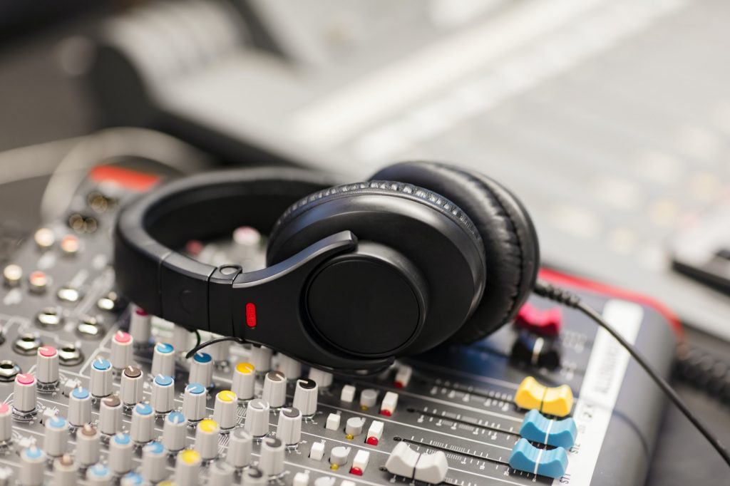 Steps to Listen using PC and Android